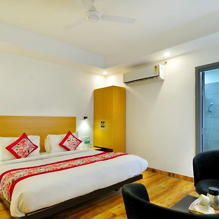 Hotel The Red York Ghaziabad Zewnętrze zdjęcie
